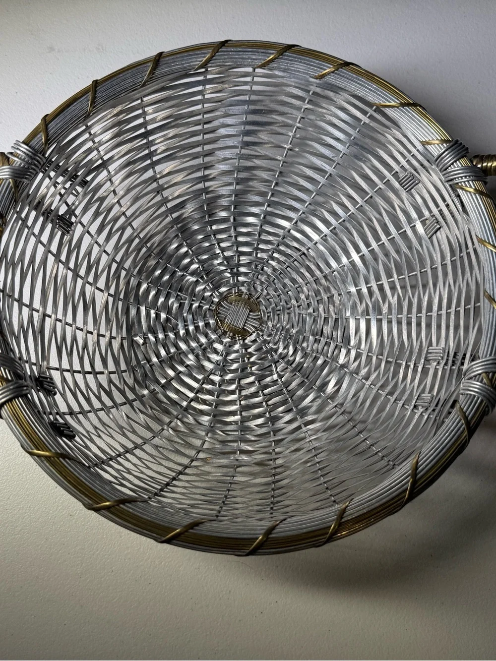 Vintage MCM Woven Metal Baskets Set of 2-Round/Rectangular Aluminum/Brass India